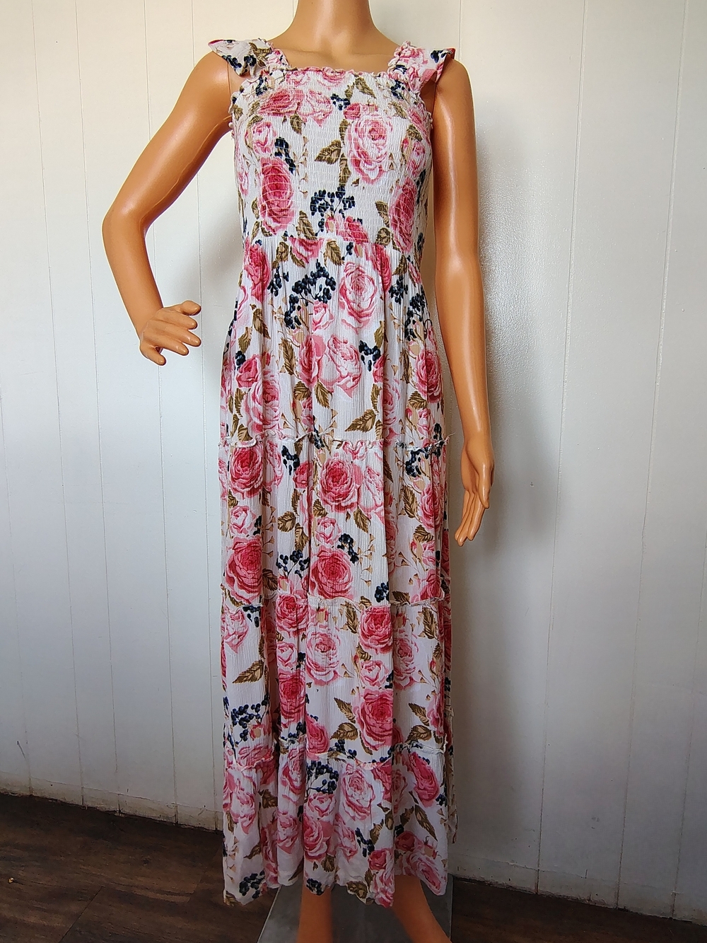 Hot Kiss White Maxi Dress with Pink Rose Print